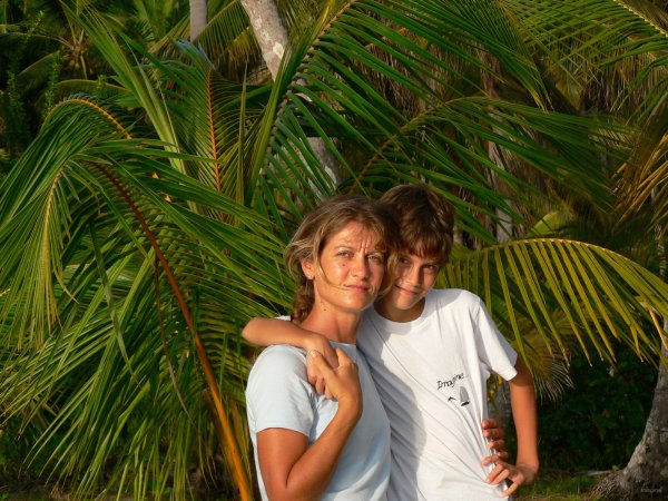 66- Pascale et Bastien au coucher du soleil 